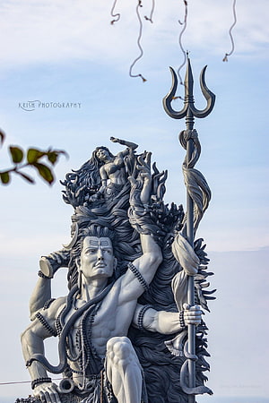 Aazhimala Shiva Temple Statue with Trishula and Serpents HD phone wallpaper