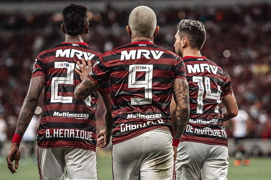 Flamengo Players Bruno Henrique, Gabigol, and Arrascaeta Walking on the Pitch HD wallpaper