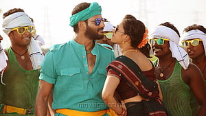 Maruthu Movie Still Featuring Lead Actors in Vibrant Traditional Attire HD wallpaper