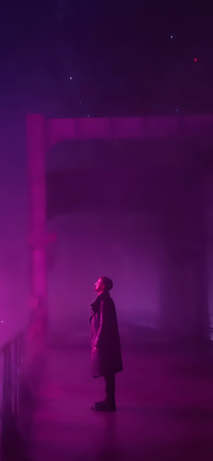 Blade Runner 2049 Silhouette in Purple Haze and Fog HD phone wallpaper