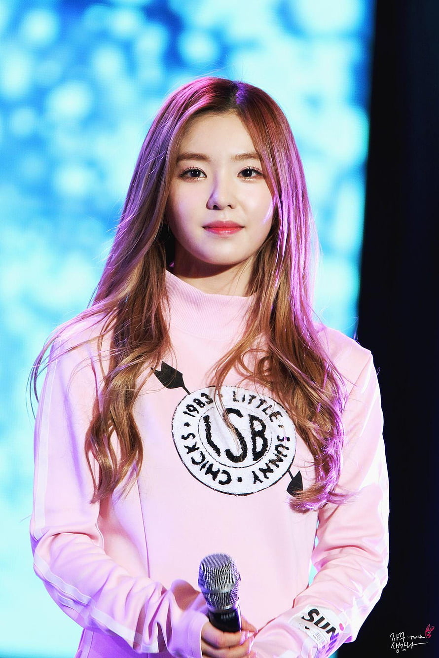 Irene Red Velvet Stage Portrait in Pink Sweatshirt with Microphone HD phone wallpaper