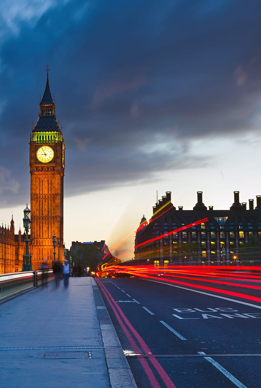 Big Ben Tower Illuminated at Dusk with Long Exposure Traffic Light Trails on Westminster Bridge HD phone wallpaper