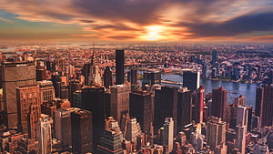New York City Skyline at Golden Hour with Manhattan Skyline and East River HD wallpaper