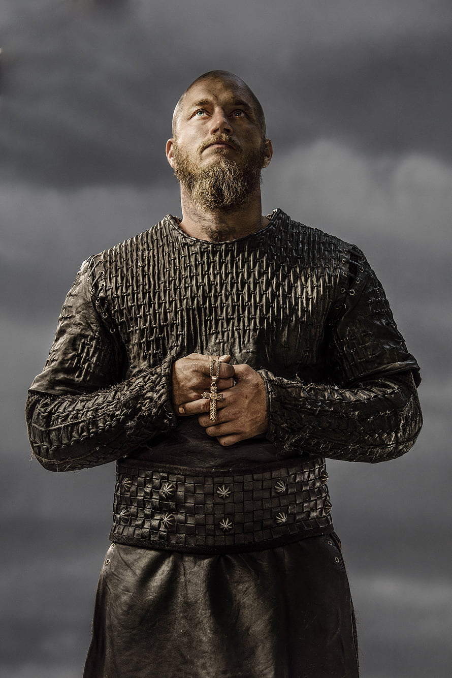 Ragnar Lothbrok Viking Warrior in Chainmail Armor Holding Cross Necklace HD phone wallpaper