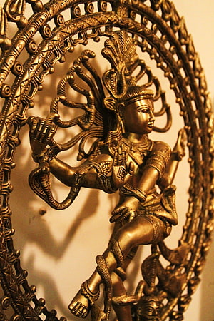 Nataraja Bronze Sculpture of Shiva as the Lord of the Cosmic Dance HD phone wallpaper