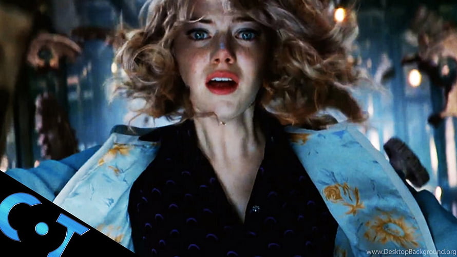 Gwen Stacy in The Amazing Spider-Man 2 dramatic close-up with distressed expression and flowing hair HD wallpaper