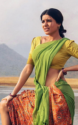 Samantha Akkineni in Green Saree and Yellow Blouse from Rangasthalam HD phone wallpaper