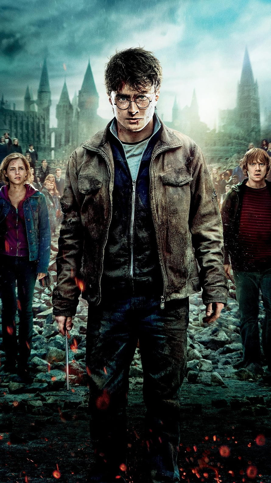 Harry Potter and the Deathly Hallows Part 2 Battle Scene with Hogwarts Castle HD phone wallpaper