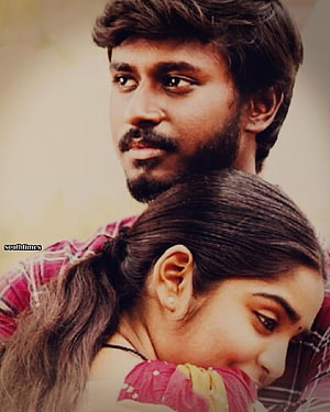 Aadhitya Bhaskar and Gouri Kishan in an intimate embrace from the Tamil film 96 HD phone wallpaper