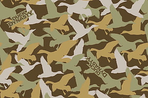 Duck Dynasty Camouflage Pattern with Flying Duck Silhouettes HD wallpaper