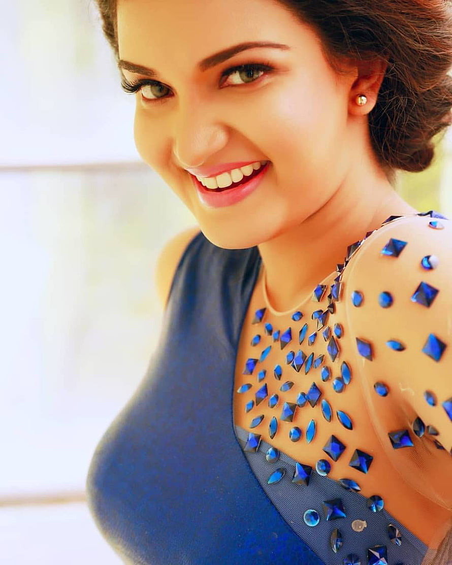 Honey Rose in Blue Saree with Crystal Embellishments HD phone wallpaper