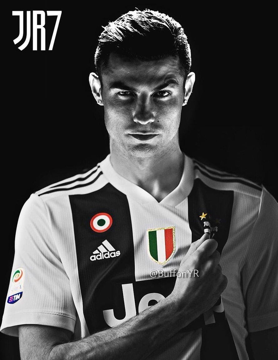 Cristiano Ronaldo in Juventus Kit Black and White Portrait HD phone wallpaper