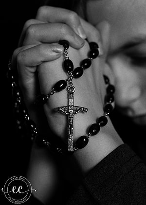 Black and White Portrait of Hands Holding a Catholic Rosary with Cross HD phone wallpaper