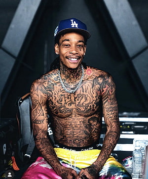Wiz Khalifa Portrait With Extensive Body Tattoos And LA Cap HD phone wallpaper