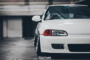 White Honda Civic Estilo Front Quarter View in Urban Setting HD wallpaper