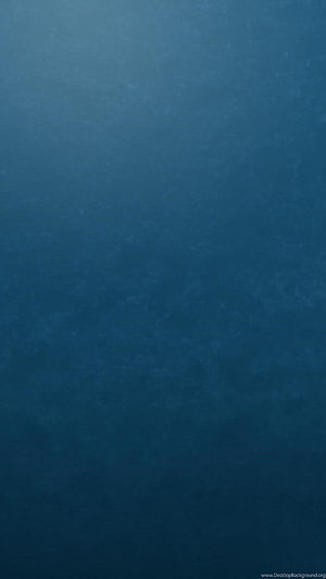 Deep Ocean Blue Gradient Texture with Subtle Grain and Soft Light HD phone wallpaper