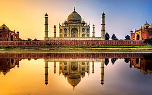 Taj Mahal Reflection in Water at Golden Hour with Warm Sunset Sky HD wallpaper