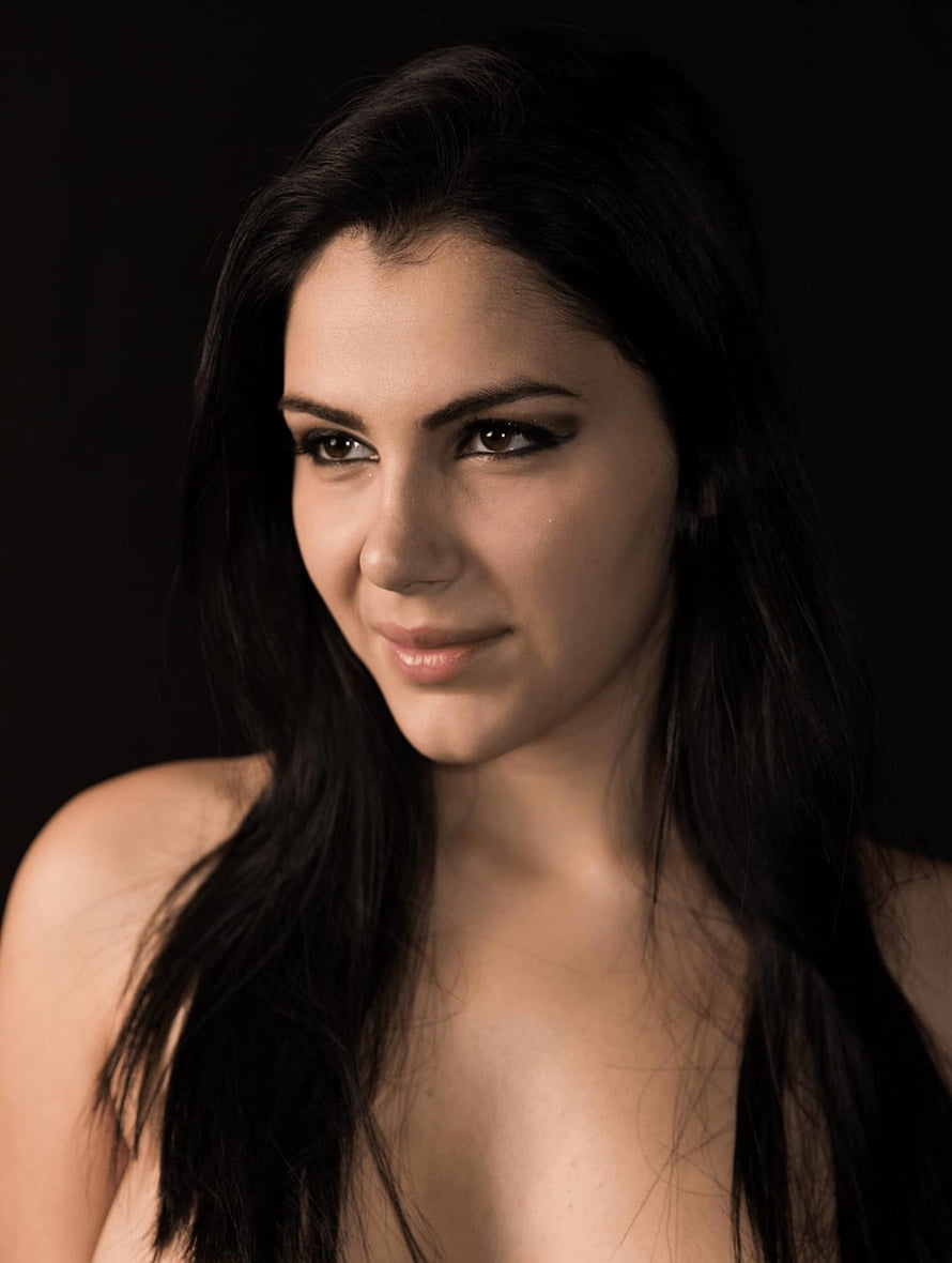 Valentina Nappi Studio Portrait With Dark Hair And Dramatic Lighting HD phone wallpaper