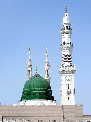 Rasool Mosque Green Dome and Minarets Against Clear Blue Sky HD phone wallpaper