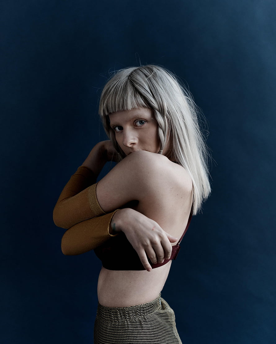 Aurora Aksnes Studio Portrait with Platinum Hair and Dark Blue Background HD phone wallpaper