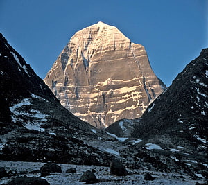 Majestic Mount Kailash Peak Rising Above Snowy Himalayan Valley HD wallpaper