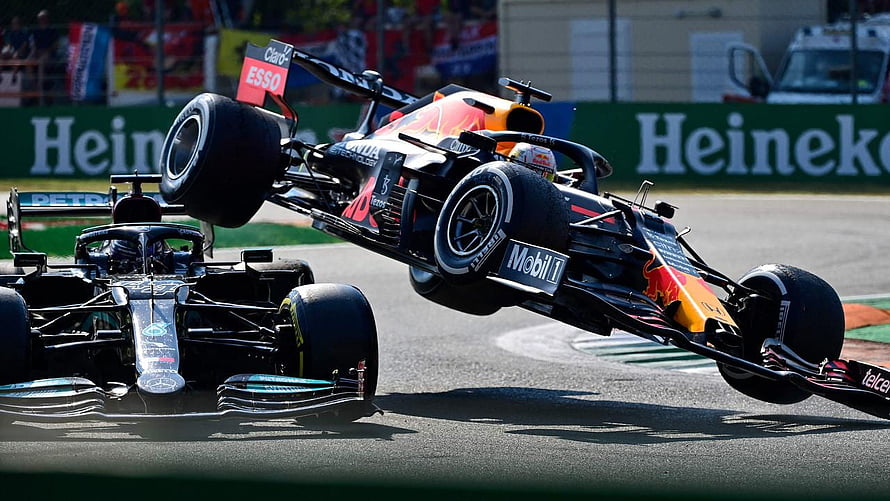Max Verstappen Red Bull Racing overtakes Lewis Hamilton Mercedes at the Italian Grand Prix HD wallpaper