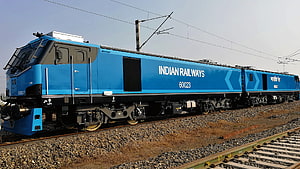 Blue Indian Railways WAG Electric Locomotive 60023 on Track HD wallpaper