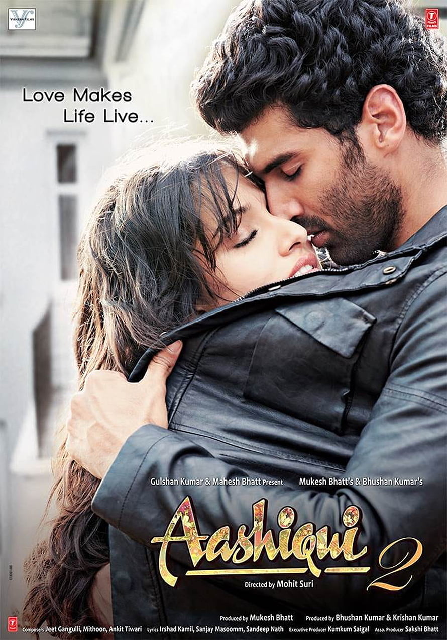 Aashiqui 2 Movie Poster Featuring Romantic Embrace and Tagline HD phone wallpaper
