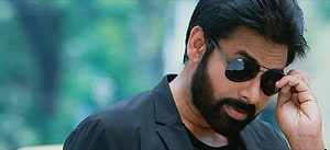 Ranveer Singh in Panjaa Wearing Sunglasses and Black Shirt HD wallpaper