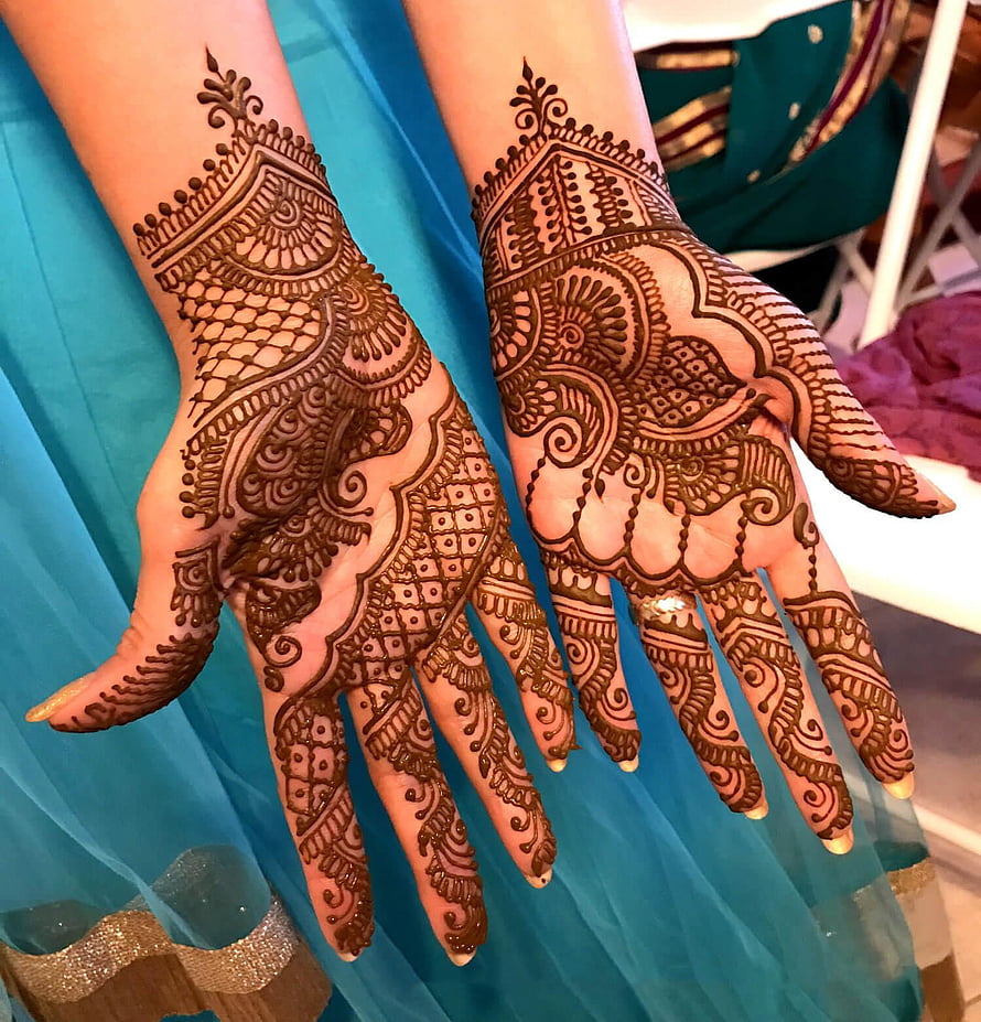 Intricate Bridal Mehndi Hand Art with Floral and Geometric Patterns HD phone wallpaper