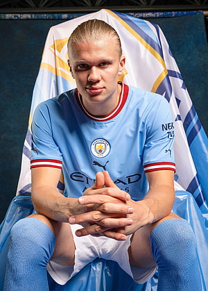 Erling Haaland in Manchester City Home Kit Official Portrait HD phone wallpaper