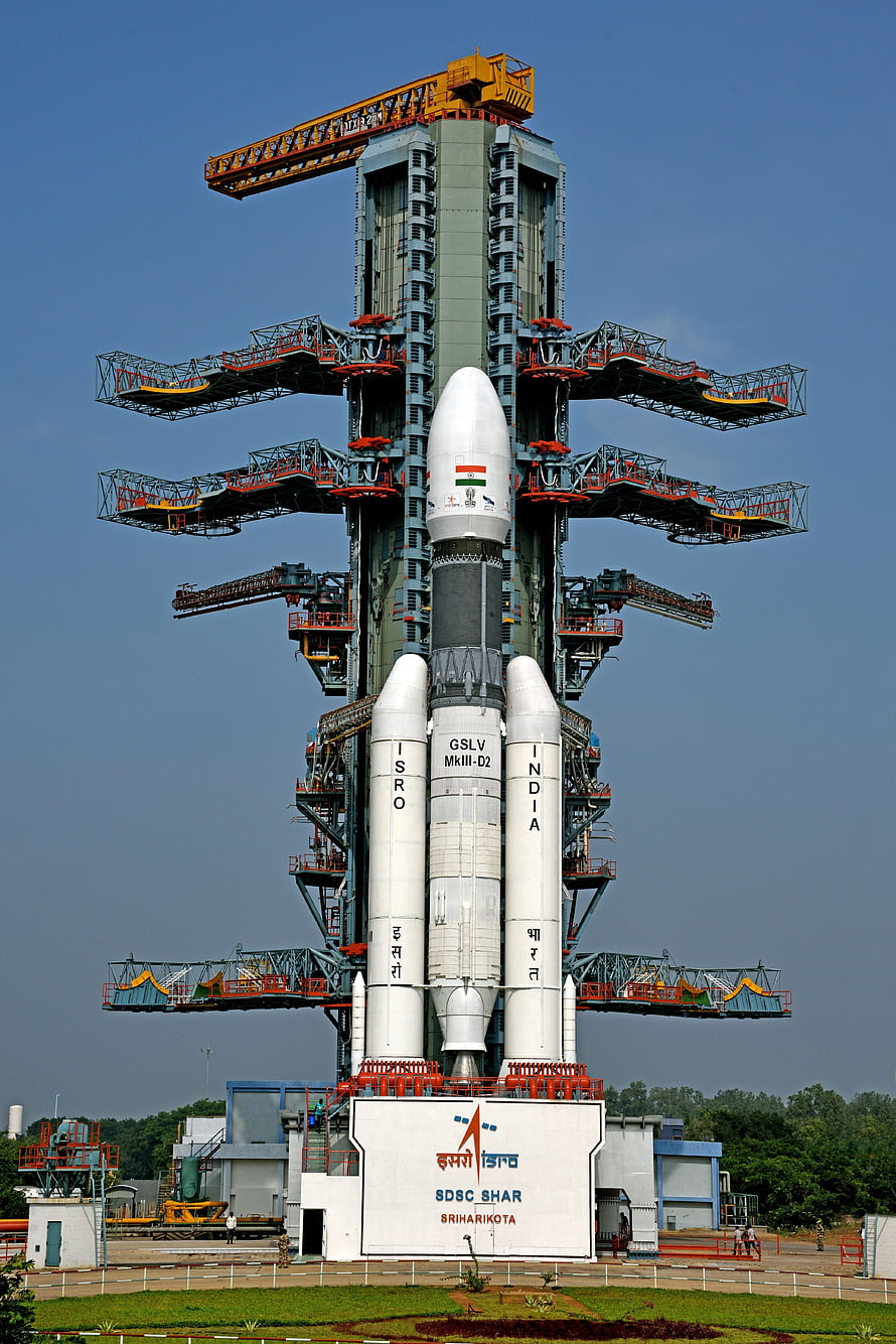 ISRO GSLV MkIII-D2 Rocket on Launch Pad at SDSC SHAR Sriharikota Space Center HD phone wallpaper