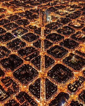 Aerial Night View of Barcelona's Eixample District and Sagrada Familia HD phone wallpaper
