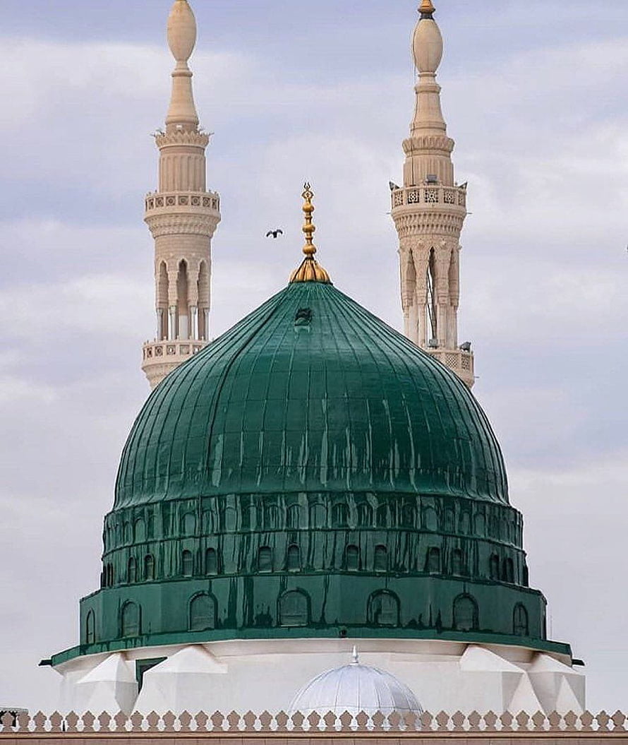 Gumbad e Khazra Green Dome and Minarets of the Prophet's Tomb in Medina HD phone wallpaper