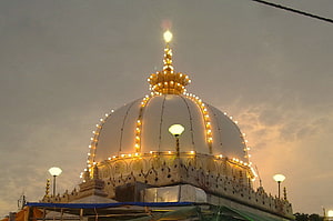 Ajmer Sharif Dargah Golden Dome Illuminated at Dusk HD wallpaper