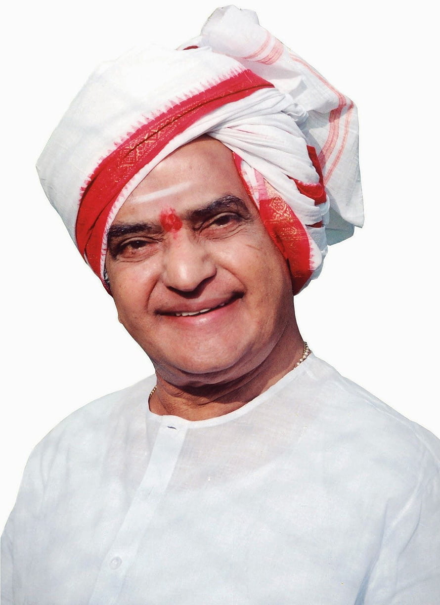Portrait of NTR in Traditional White Kurta and Red White Turban HD phone wallpaper