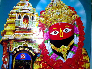 Maa Tarini Temple Ghatgaon Keonjhar Red Face Deity Ornate Golden Crown HD wallpaper