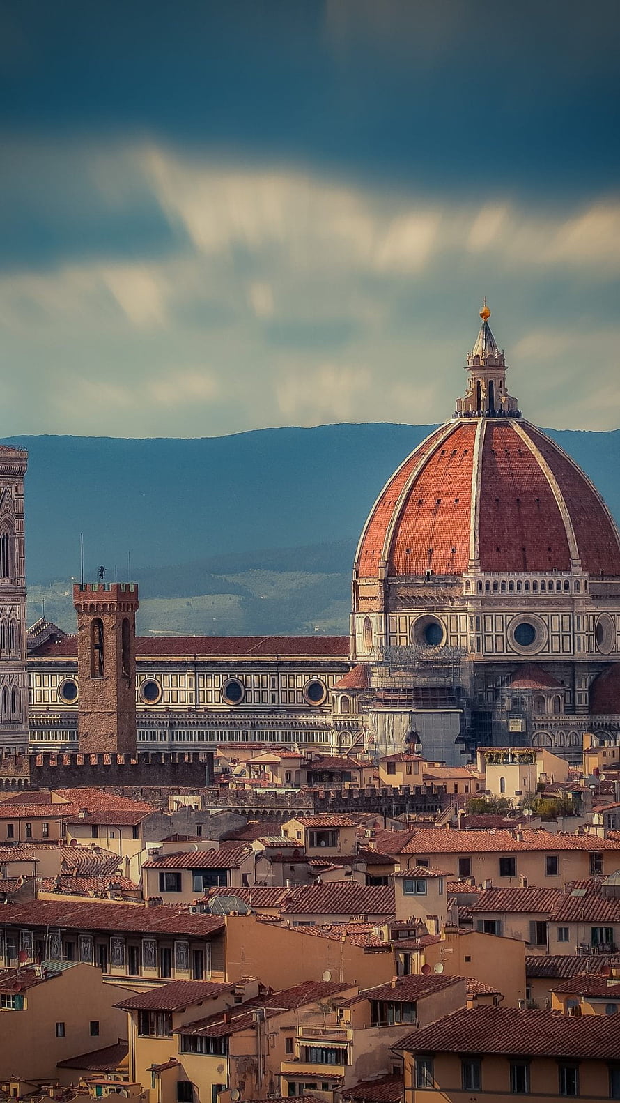 Florence Cathedral Dome and Historic Cityscape Under Dramatic Clouds HD phone wallpaper