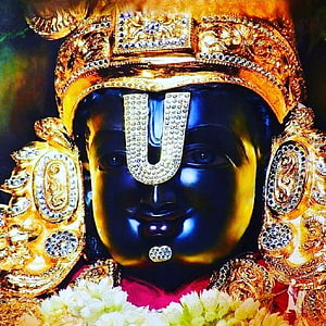 Lord Venkateswara Murti with Diamond Urdhva Pundra and Ornate Gold Crown HD phone wallpaper
