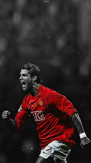 Cristiano Ronaldo in Manchester United Red Kit Celebrating Goal HD phone wallpaper