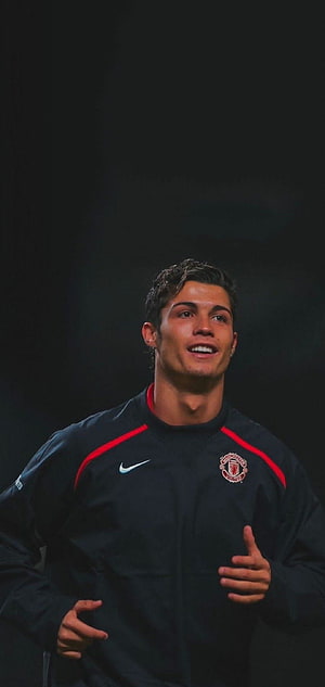 Young Cristiano Ronaldo in Manchester United Training Kit HD phone wallpaper