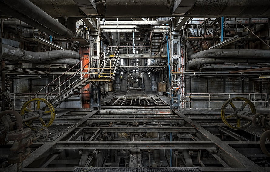 Abandoned Industrial Factory Interior With Rusty Machinery And Steel Framework HD wallpaper