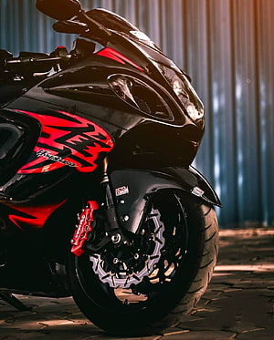 Suzuki Hayabusa Black and Red Sport Motorcycle Close-Up HD phone wallpaper