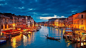 Venice Grand Canal at Dusk with Gondolas and Illuminated Historic Buildings HD wallpaper