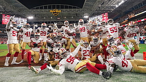 San Francisco 49ers Team Celebration at Hard Rock Stadium HD wallpaper
