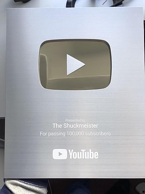 YouTube Silver Play Button Award for 100,000 Subscribers HD phone wallpaper
