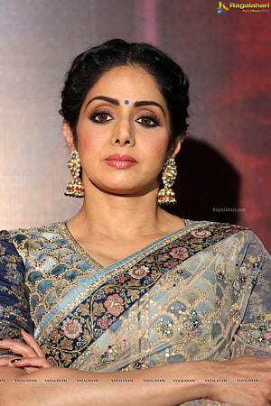 Sridevi Kapoor in an embroidered blue and gold saree with traditional jhumka earrings HD phone wallpaper