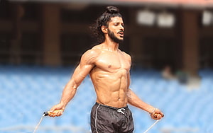 Milkha Singh Jump Rope Training Scene From Bhaag Milkha Bhaag HD wallpaper