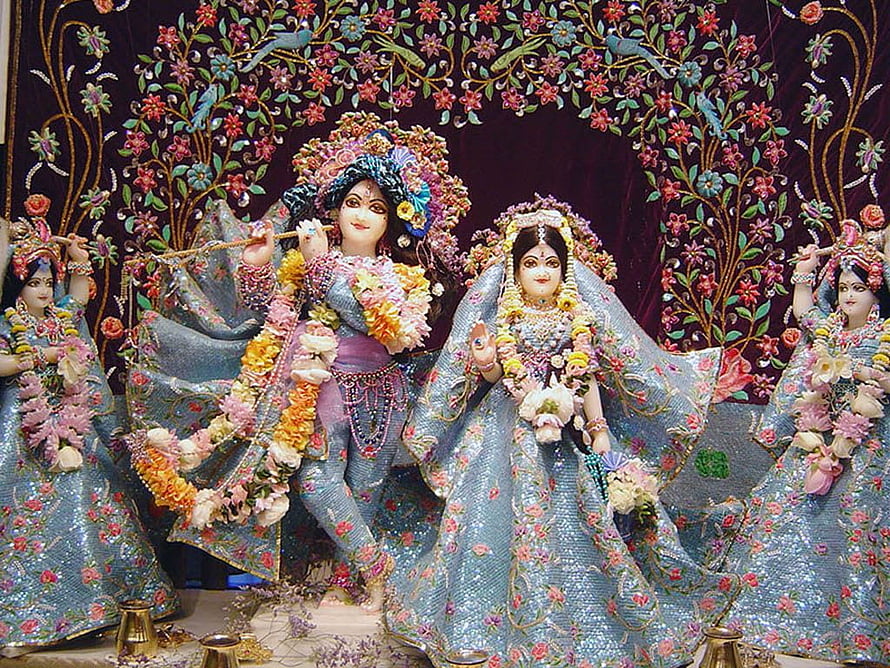 Radha Krishna Banke Bihari Temple Deities in Ornate Floral Attire HD wallpaper