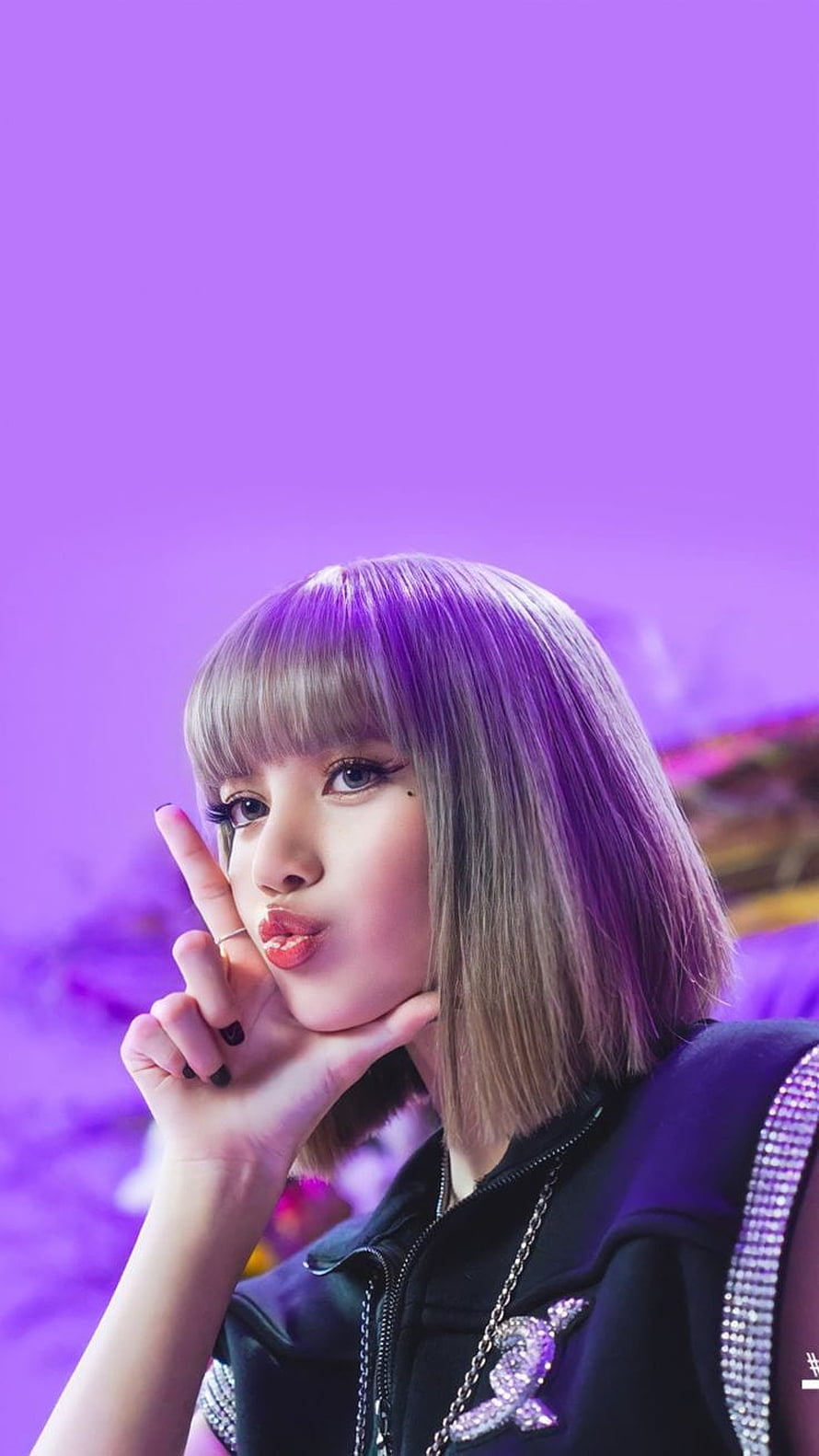Lisa from BLACKPINK in LALISA solo music video with purple bob and kiss gesture HD phone wallpaper